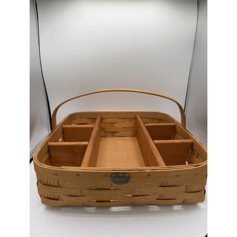 Peterboro Since 1854 Basket Co. Large Handle And 7 Dividers